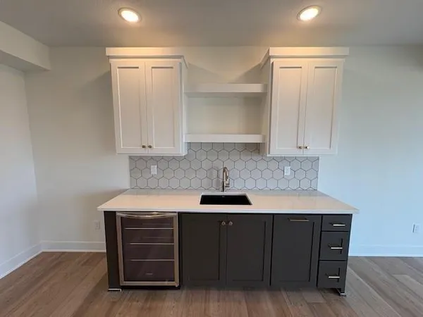 $779,900 | 4733 Sienna Ridge, Riverside, MO 64150