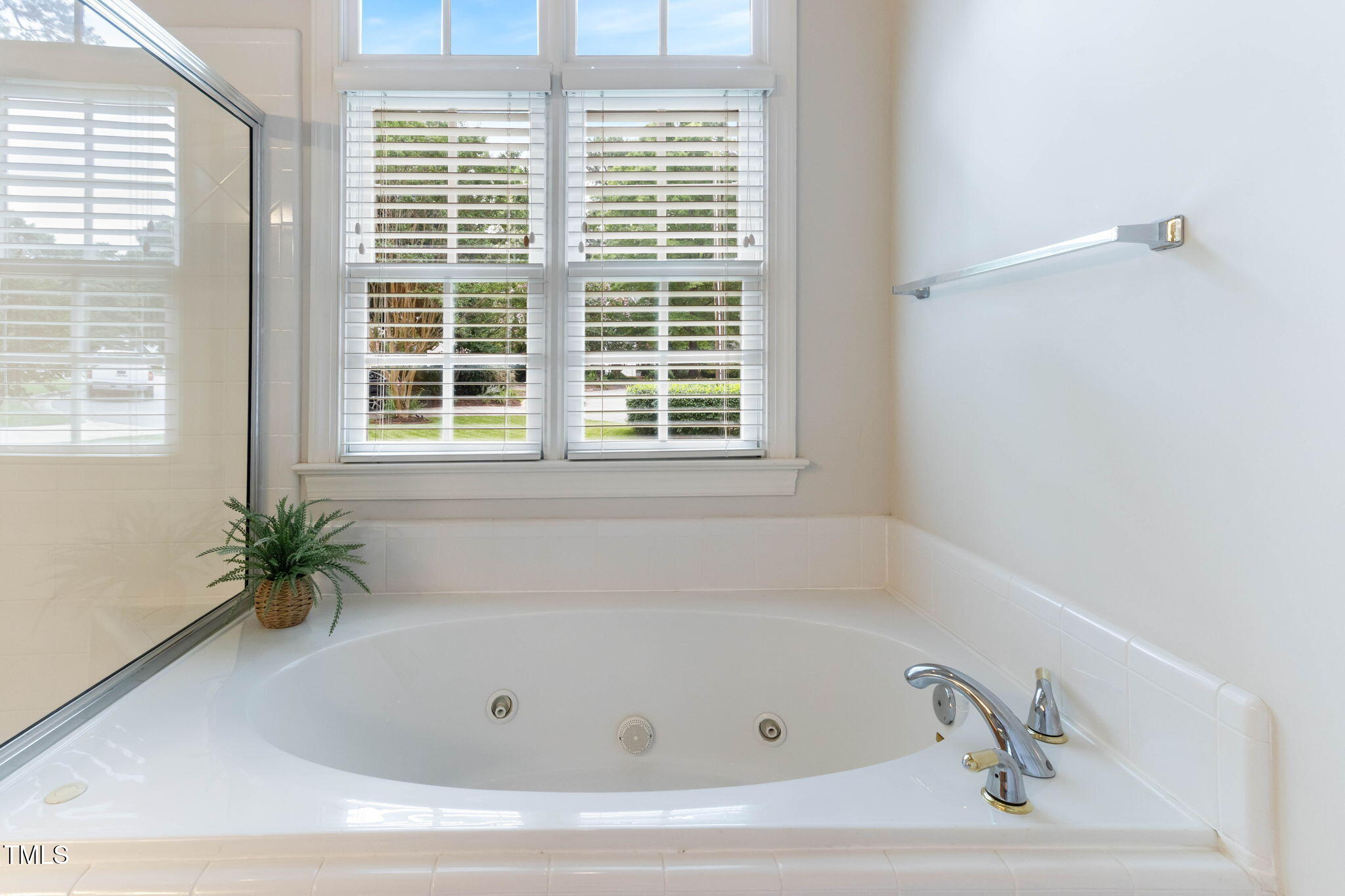 4305 Heathgate Lane Raleigh, NC 27613 - Photo 15 of 43 17-web-or-mls-IMG_6214