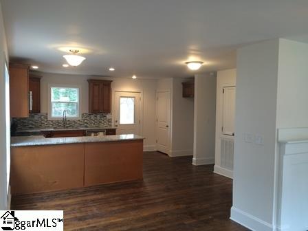 14 Brunson Street Greenville, SC 29607 - Photo 6 of 21