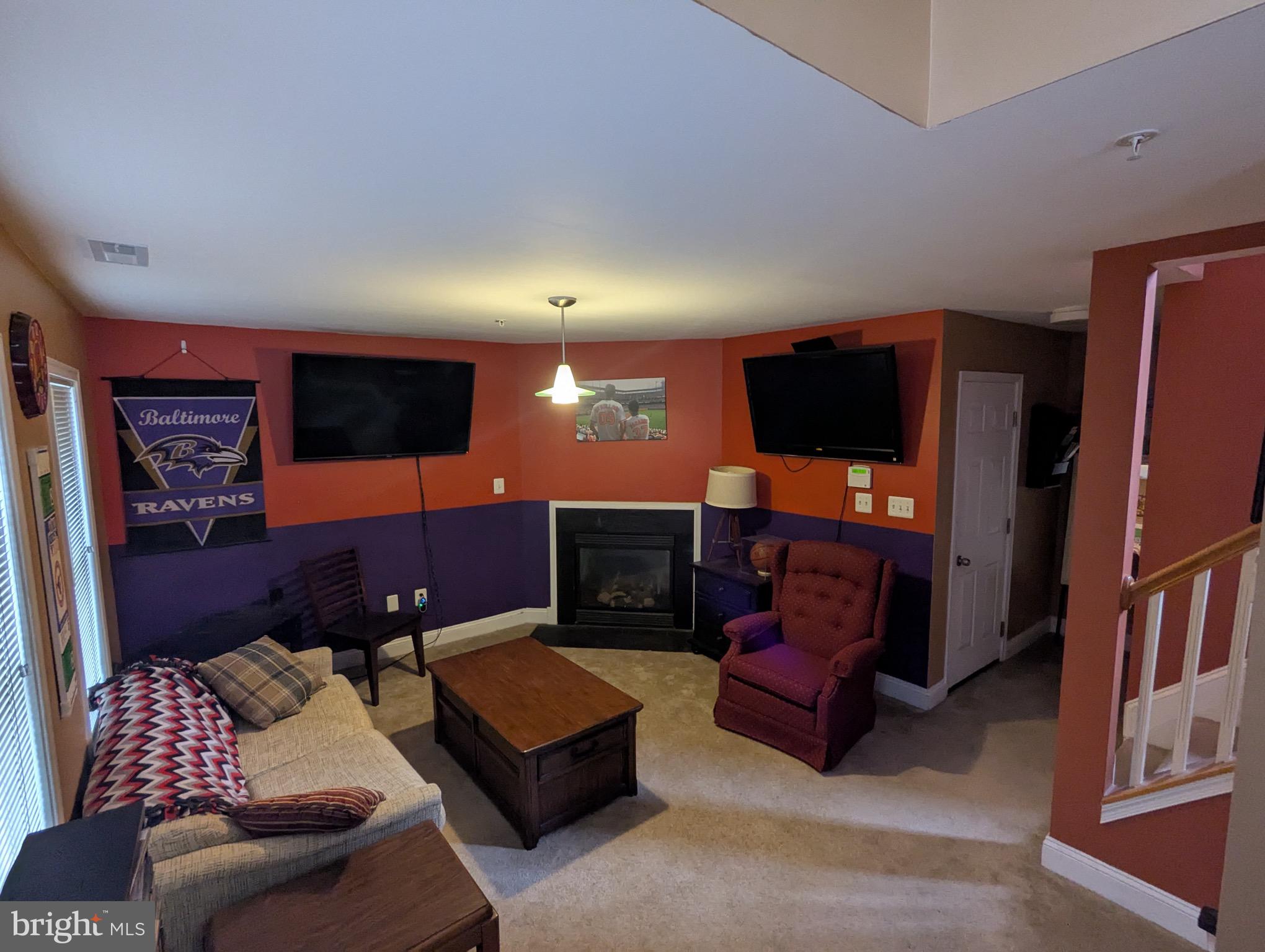 810 Ramsay Street Baltimore, MD 21230 - Photo 4 of 61 a living room with furniture and a flat screen tv