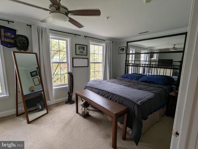 a view of entryway with a front door