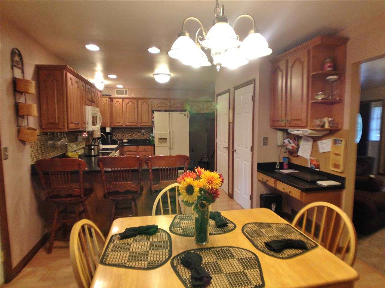 7622 Telephone Road Newburgh, IN 47630 - Photo 4 of 30