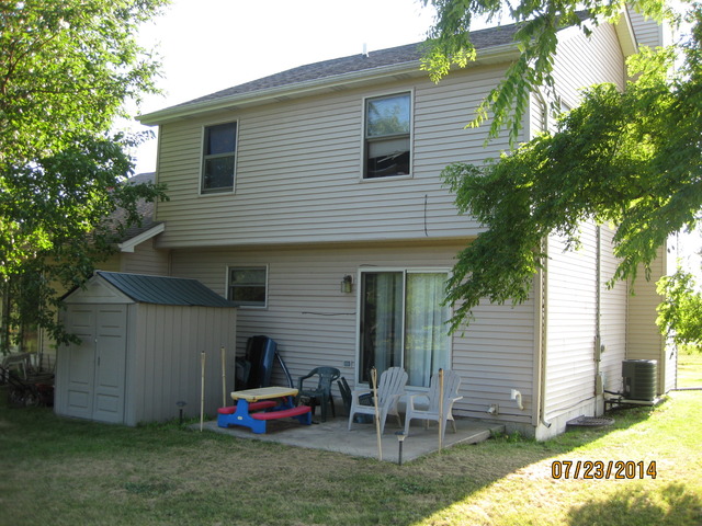 901 North Kenosha Road Winthrop Harbor, IL 60099 - Photo 2 of 10