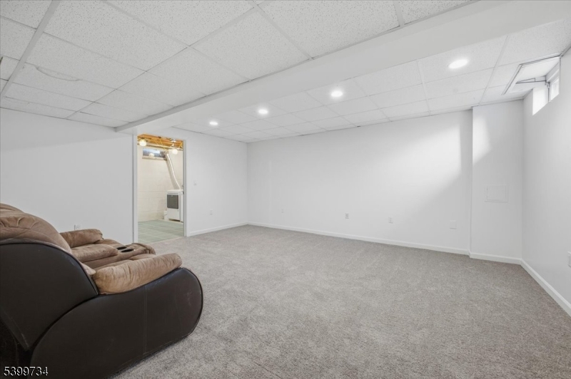 103 Cheyenne Road Lafayette, NJ 07848 - Photo 21 of 27 a view of livingroom with furniture