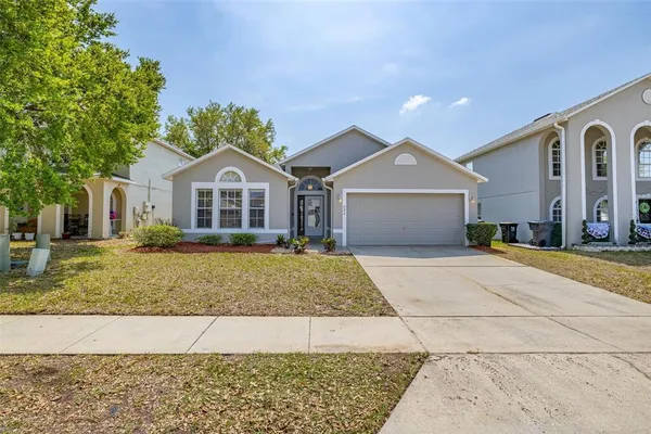 $2,300 | 624 Blake Avenue, Davenport, FL 33897
