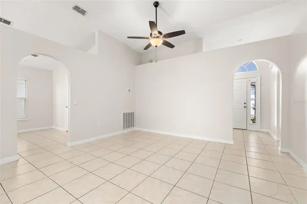 $2,300 | 624 Blake Avenue, Davenport, FL 33897