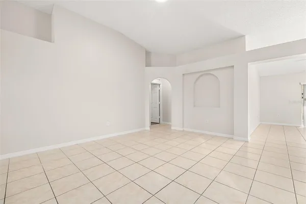 $2,300 | 624 Blake Avenue, Davenport, FL 33897