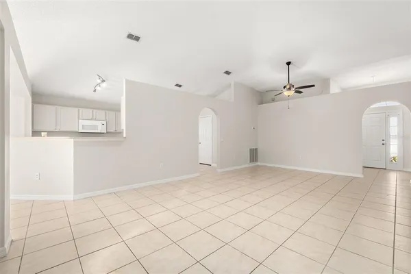 $2,300 | 624 Blake Avenue, Davenport, FL 33897