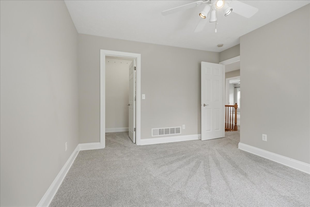 2202 Bloomingdale Road Bloomington, IL 61705 - Photo 33 of 44