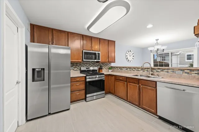 $284,900 | 32448 Allegheny Way, Lakemoor, IL 60051