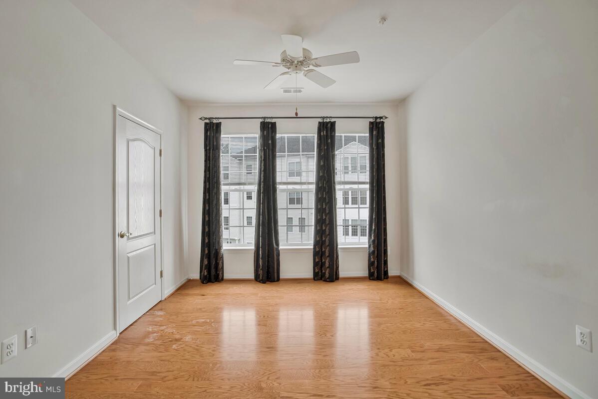 7315 Brookview Road, Unit 302 Elkridge, MD 21075 - Photo 14 of 68 Den