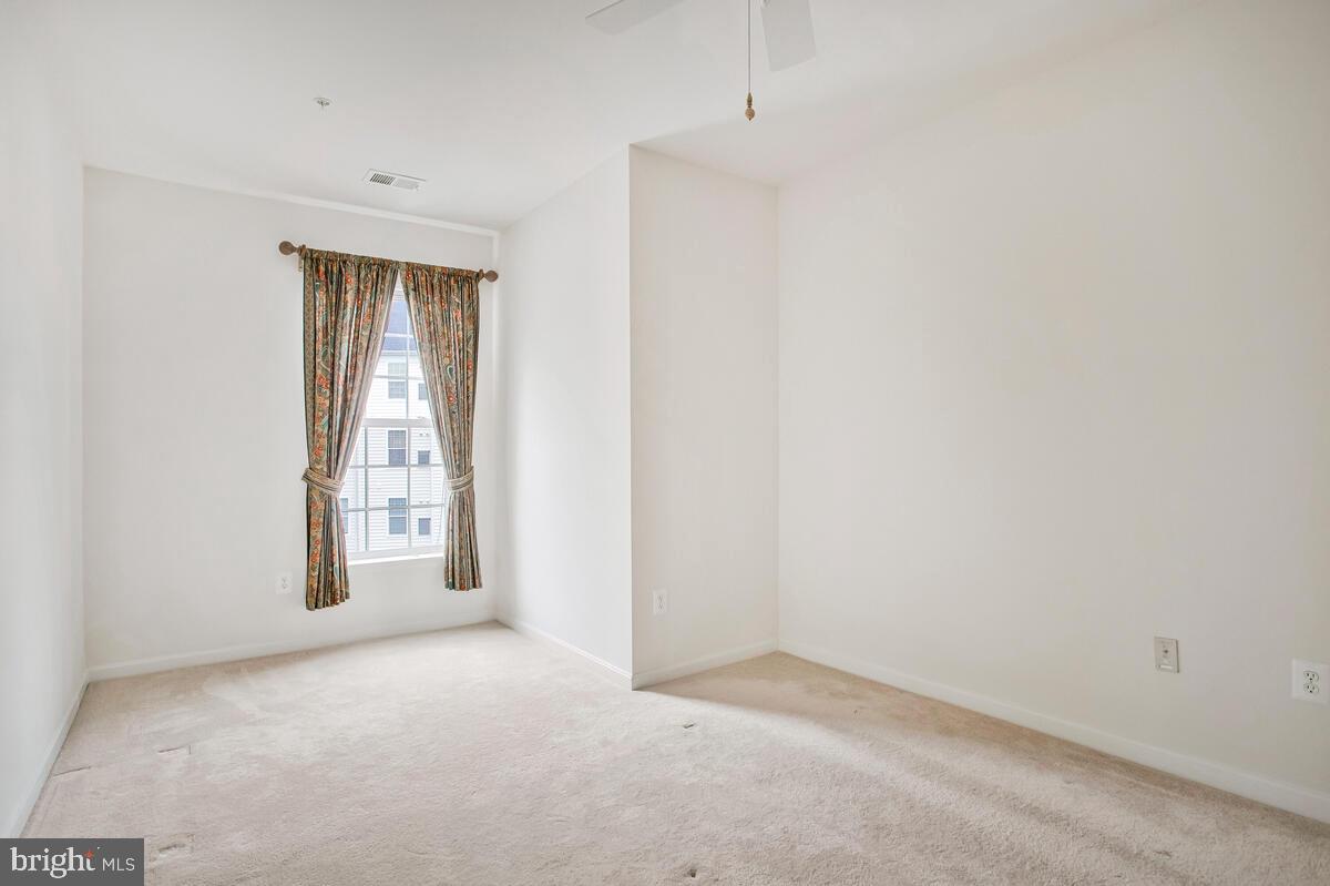7315 Brookview Road, Unit 302 Elkridge, MD 21075 - Photo 33 of 68 Bedroom 2