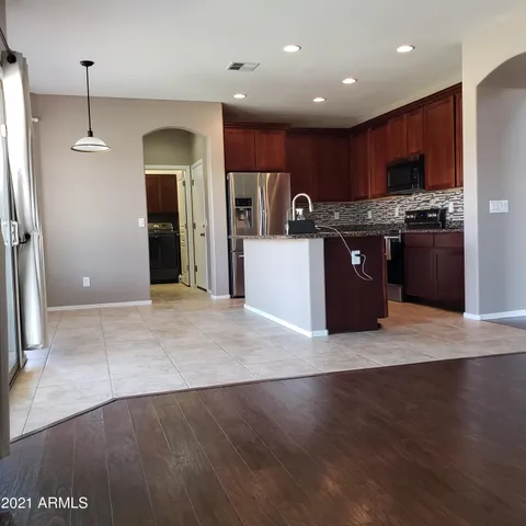 $2,300 | 207 South La Amador Trail, Casa Grande, AZ 85194