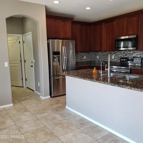 $2,300 | 207 South La Amador Trail, Casa Grande, AZ 85194