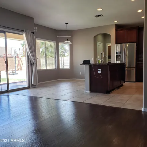 $2,300 | 207 South La Amador Trail, Casa Grande, AZ 85194