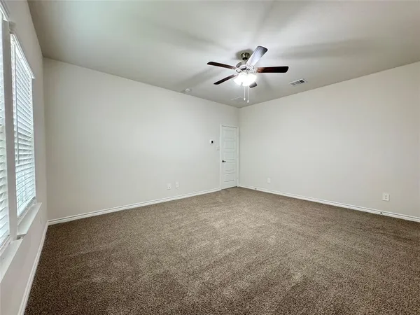 $2,549 | 2901 Bald Eagle Boulevard, Aubrey, TX 76227