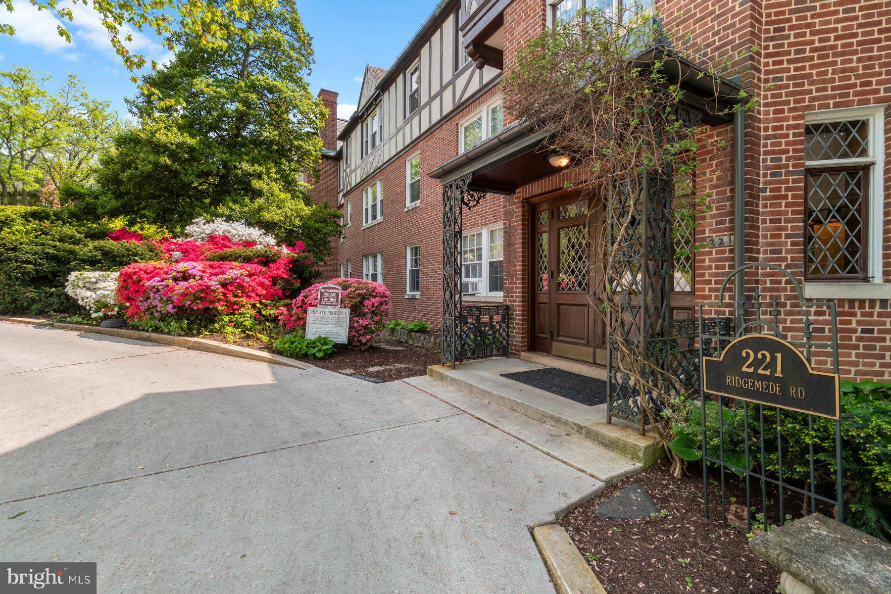 221 Ridgemede Road, Unit 209 Baltimore, MD 21210 - Photo 2 of 32