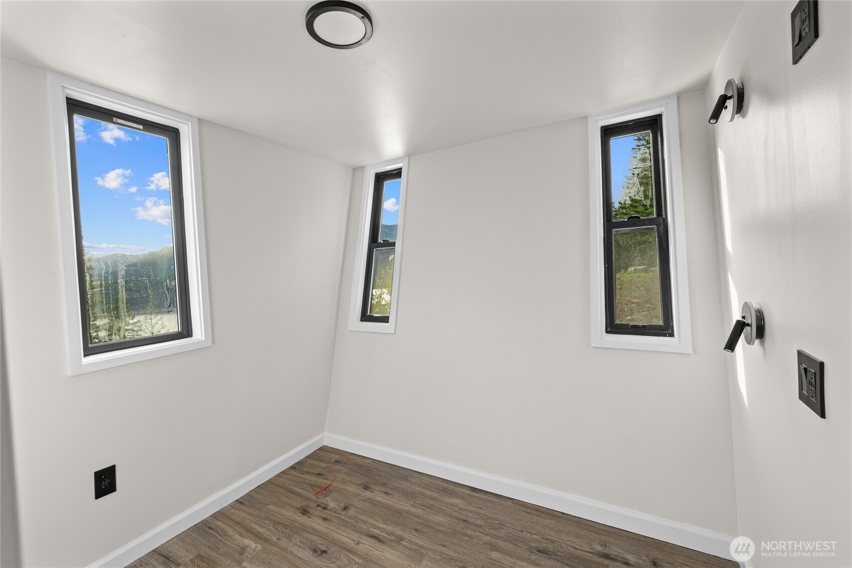 4181 Kachess Dam Road Easton, WA 98925 - Photo 10 of 38 Gallery Image 10