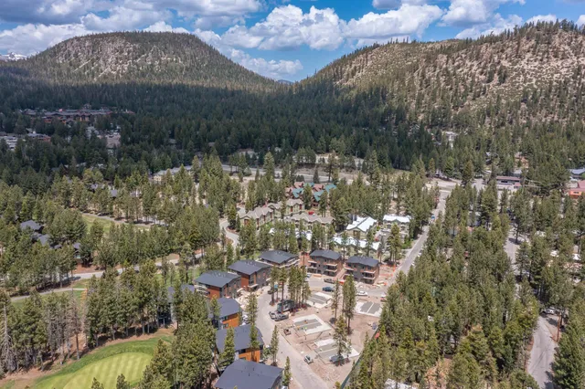 $1,775,000 | 70 Obsidian Place, Unit 25, Mammoth Lakes, CA 93546