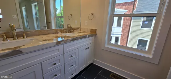 $3,600 | 426 Chapel Alley, Unit 8, Frederick, MD 21701