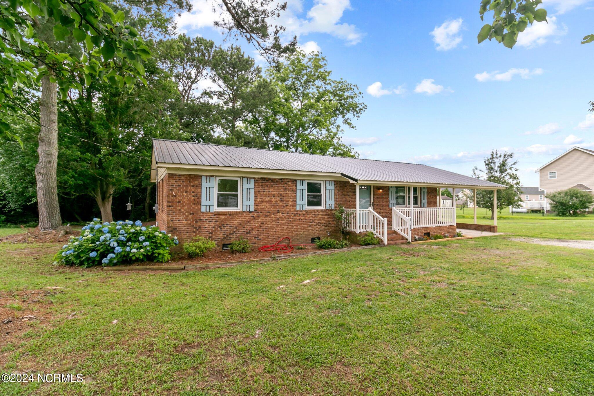 1517 Old Raleigh Road Clinton, NC 28328 - Photo 32 of 39 38-web-or-mls-IMG_8539