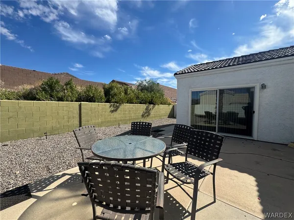 $1,865 | 3323 North Ridge Avenue, Bullhead City, AZ 86429