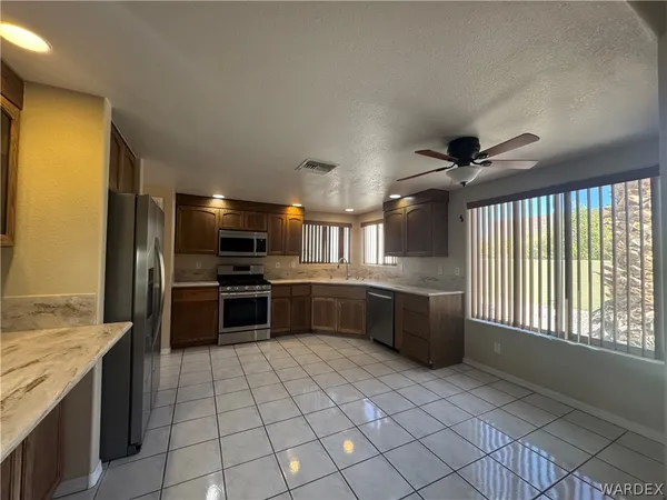 $1,865 | 3323 North Ridge Avenue, Bullhead City, AZ 86429