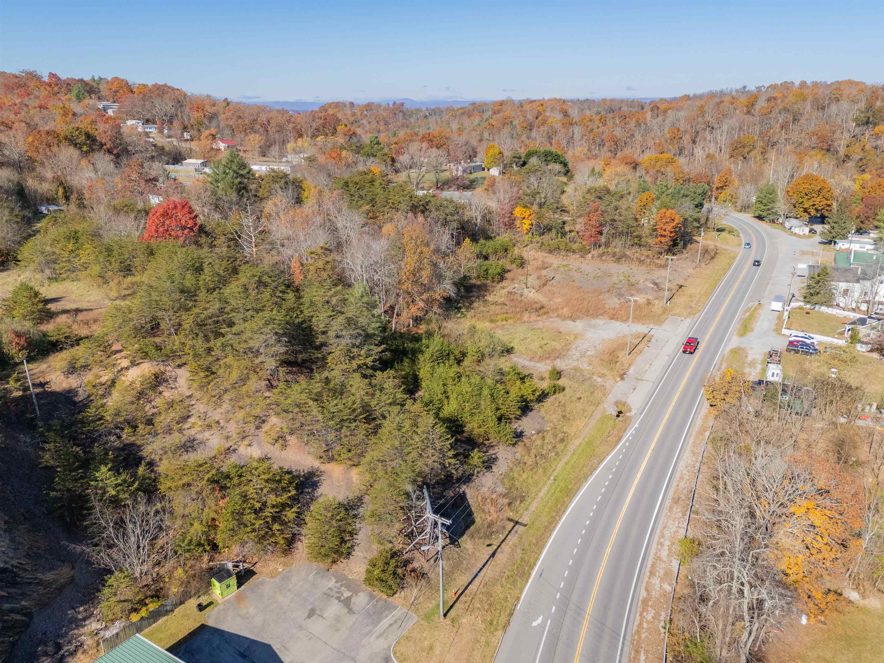 3713 Radford Road Christiansburg, VA 24073 - Photo 12 of 27 Gallery Image 12