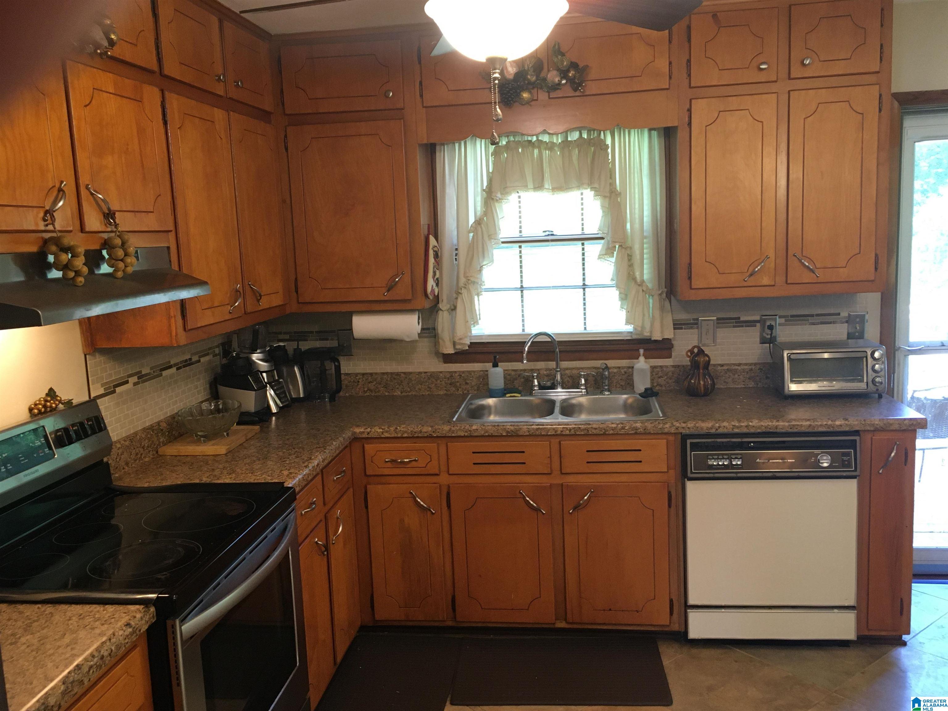 1117 Kiser Road Birmingham, AL 35235 - Photo 8 of 21