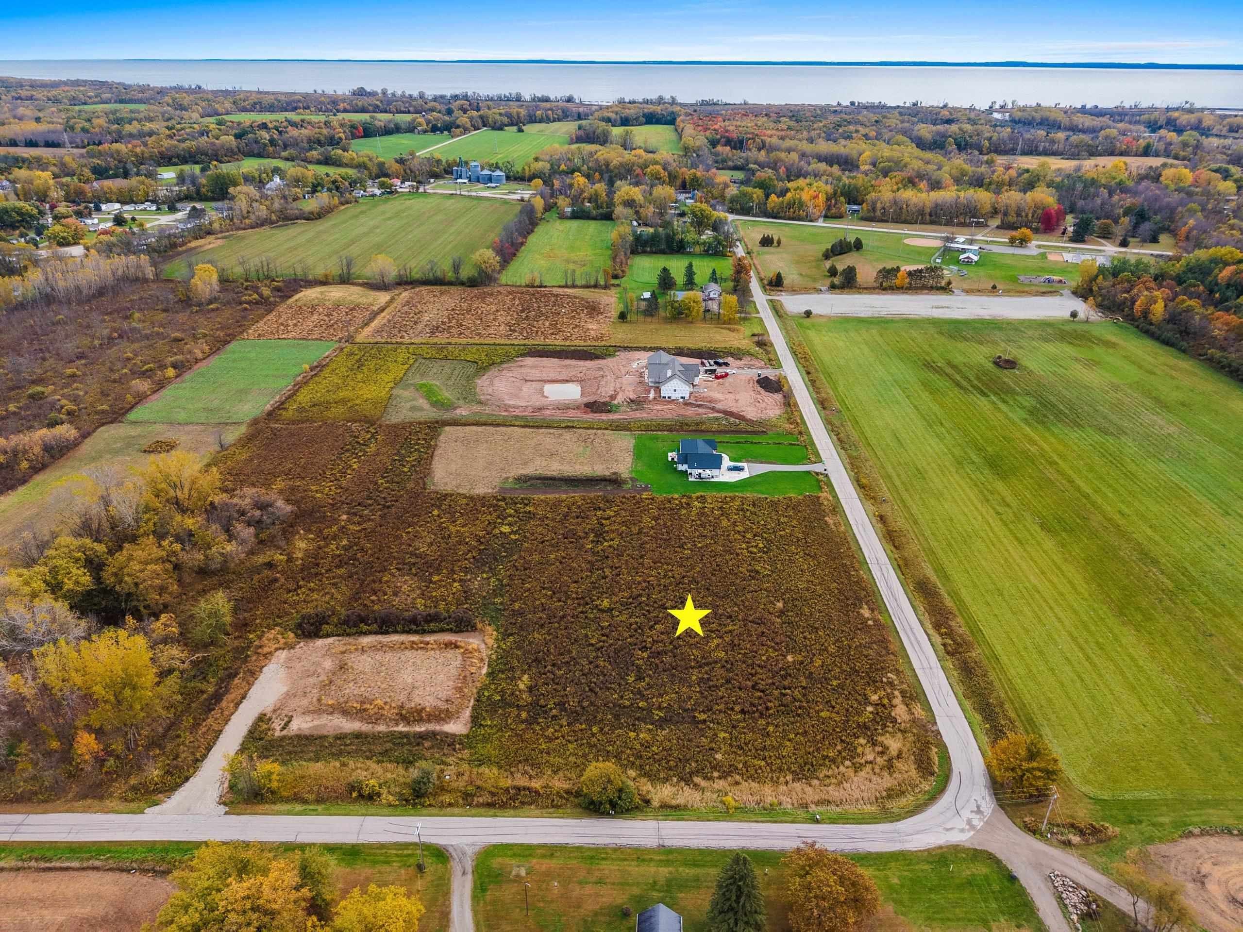 5086 Ball Park Road Little Suamico, WI 54141 - Photo 12 of 24