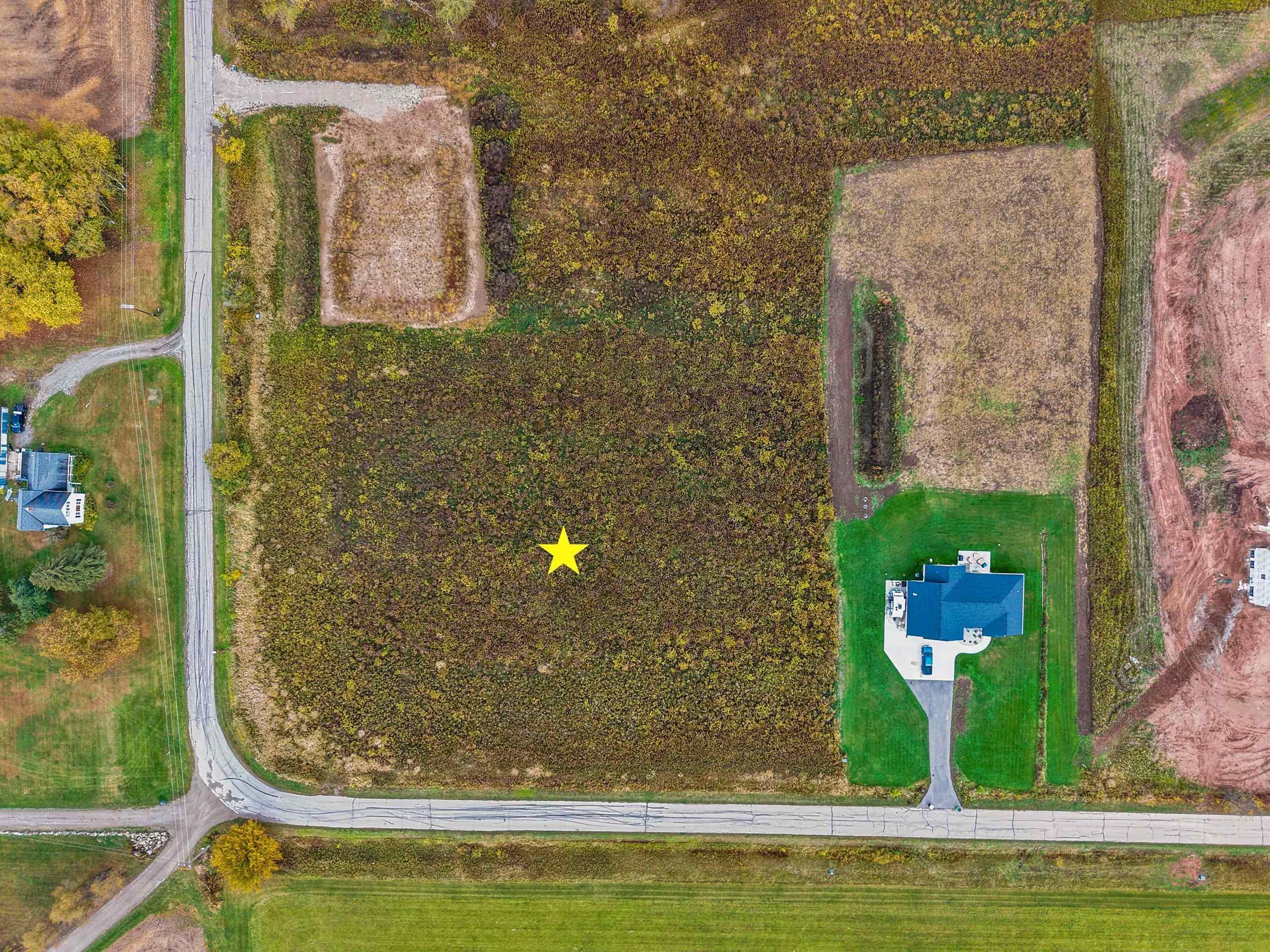 5086 Ball Park Road Little Suamico, WI 54141 - Photo 3 of 24