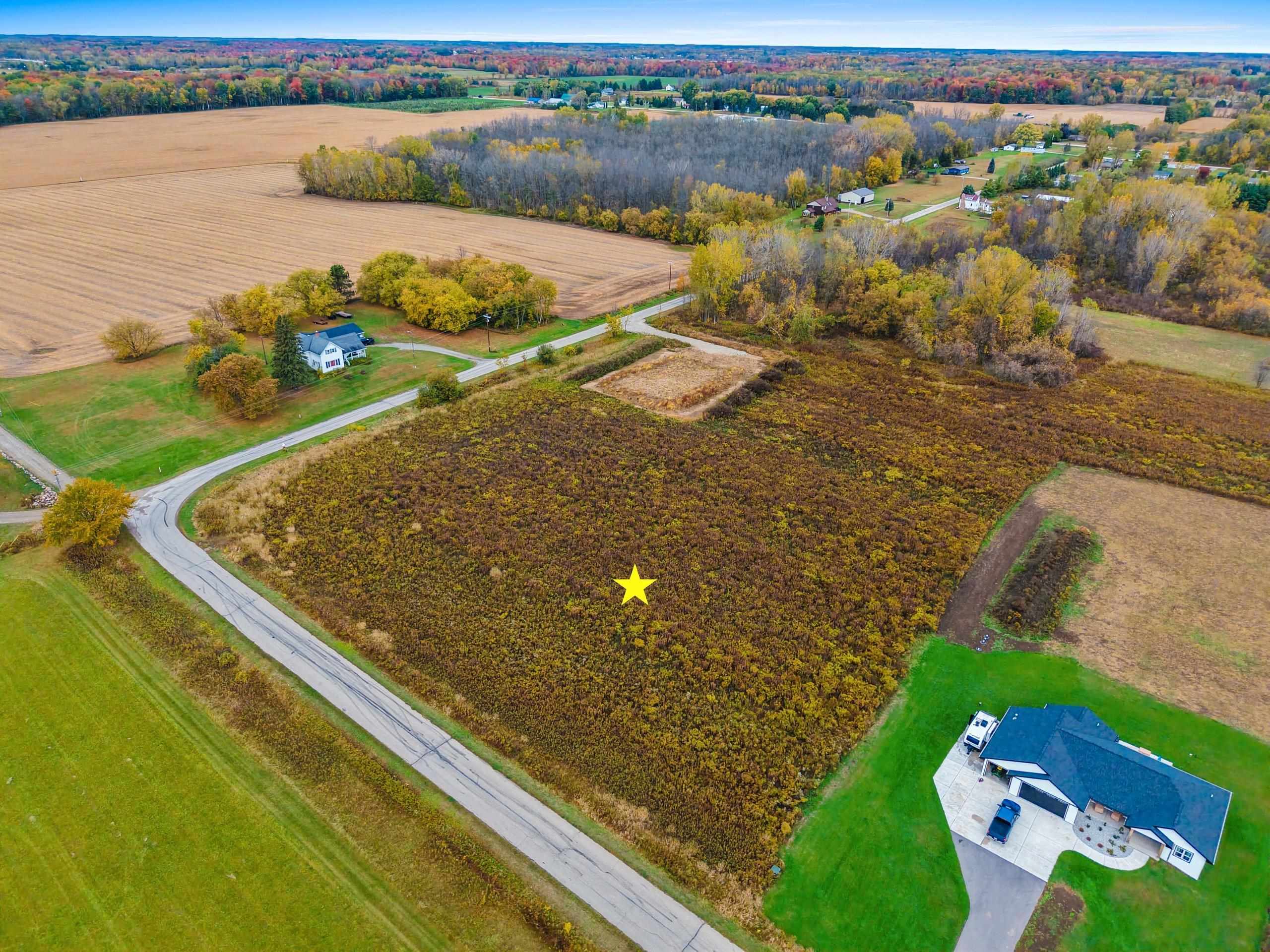 5086 Ball Park Road Little Suamico, WI 54141 - Photo 6 of 24