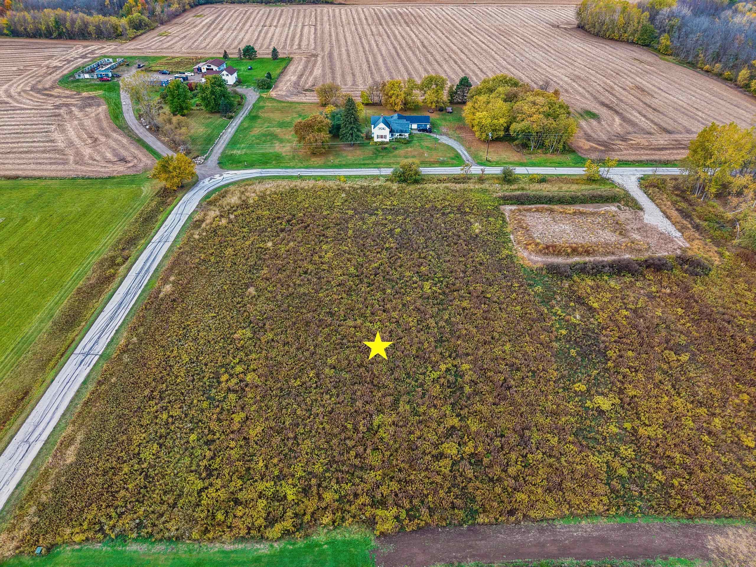 5086 Ball Park Road Little Suamico, WI 54141 - Photo 8 of 24