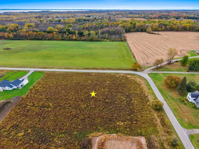 $109,900 | 5086 Ball Park Road, Little Suamico, WI 54141