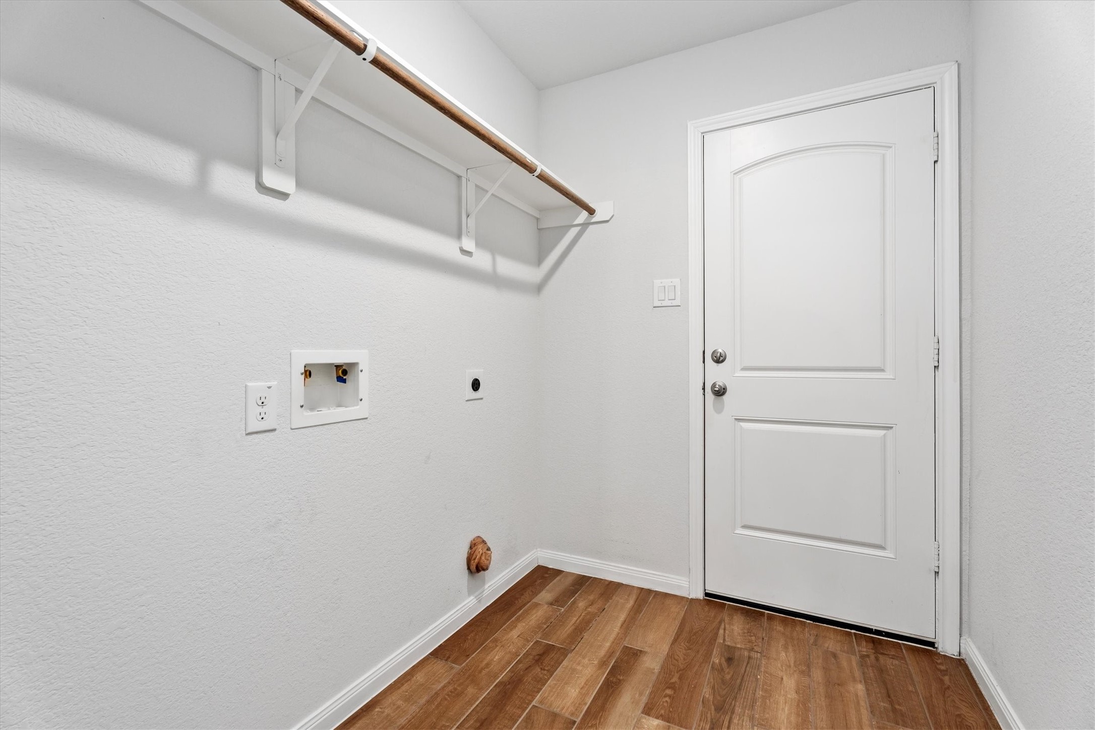 12912 Lake Conroe Bay Road Willis, TX 77318 - Photo 12 of 33 a view of small space