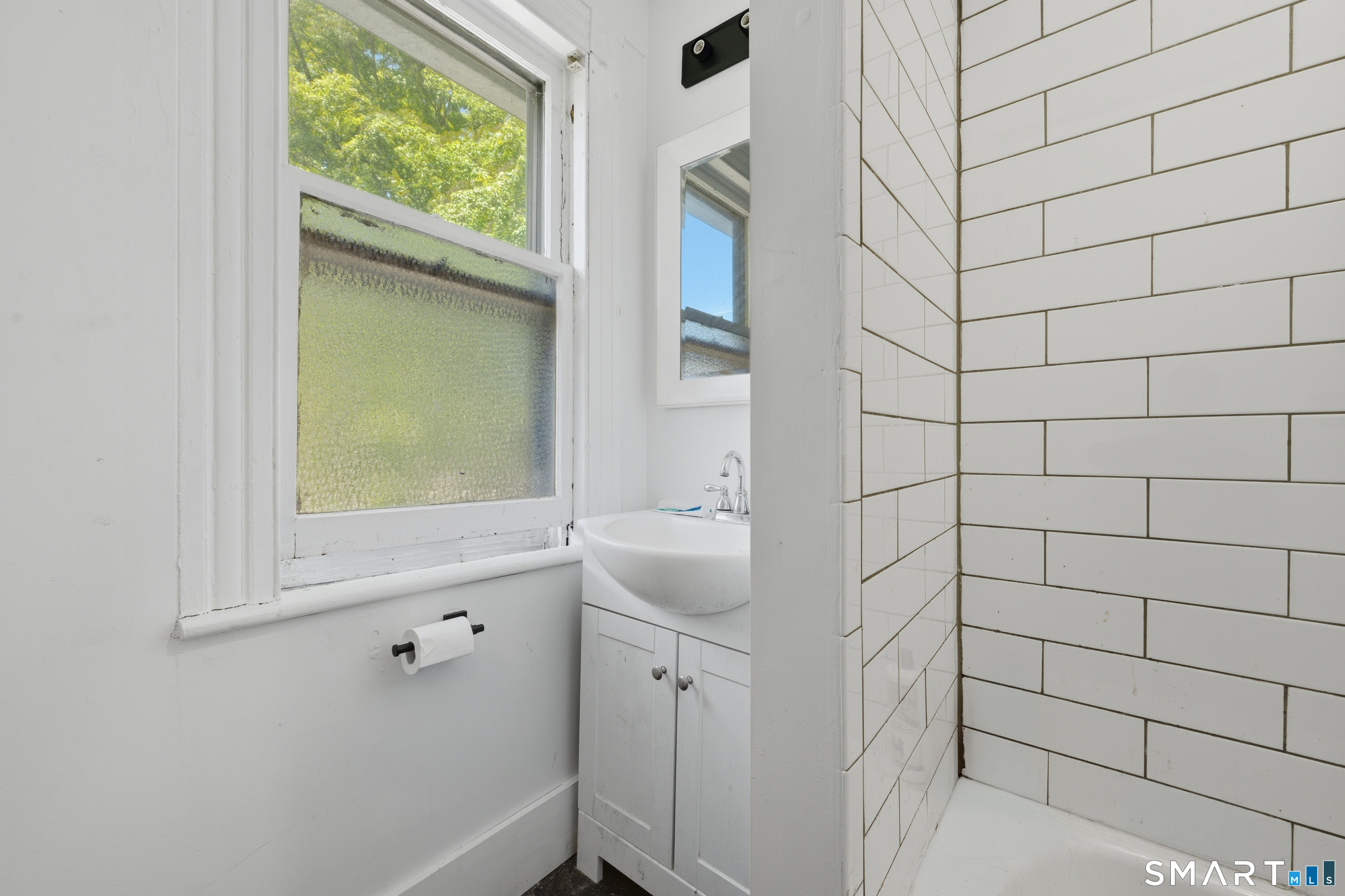 31 Smith Street Seymour, CT 06483 - Photo 18 of 28