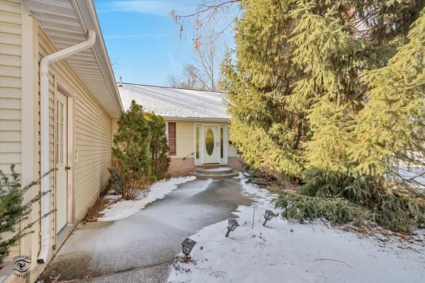 $362,500 | 23336 Kings Road, Steger, IL 60475