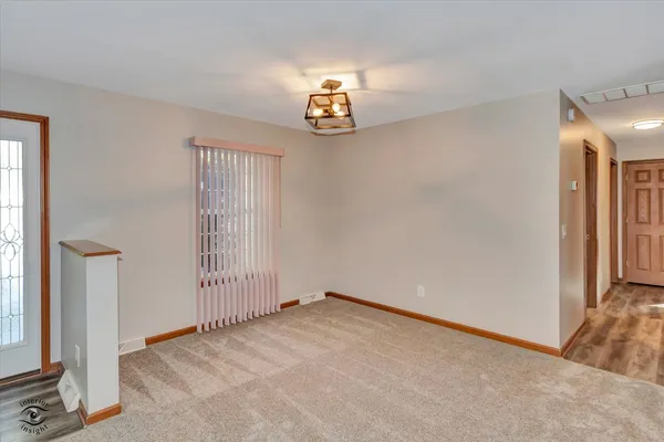 $362,500 | 23336 Kings Road, Steger, IL 60475