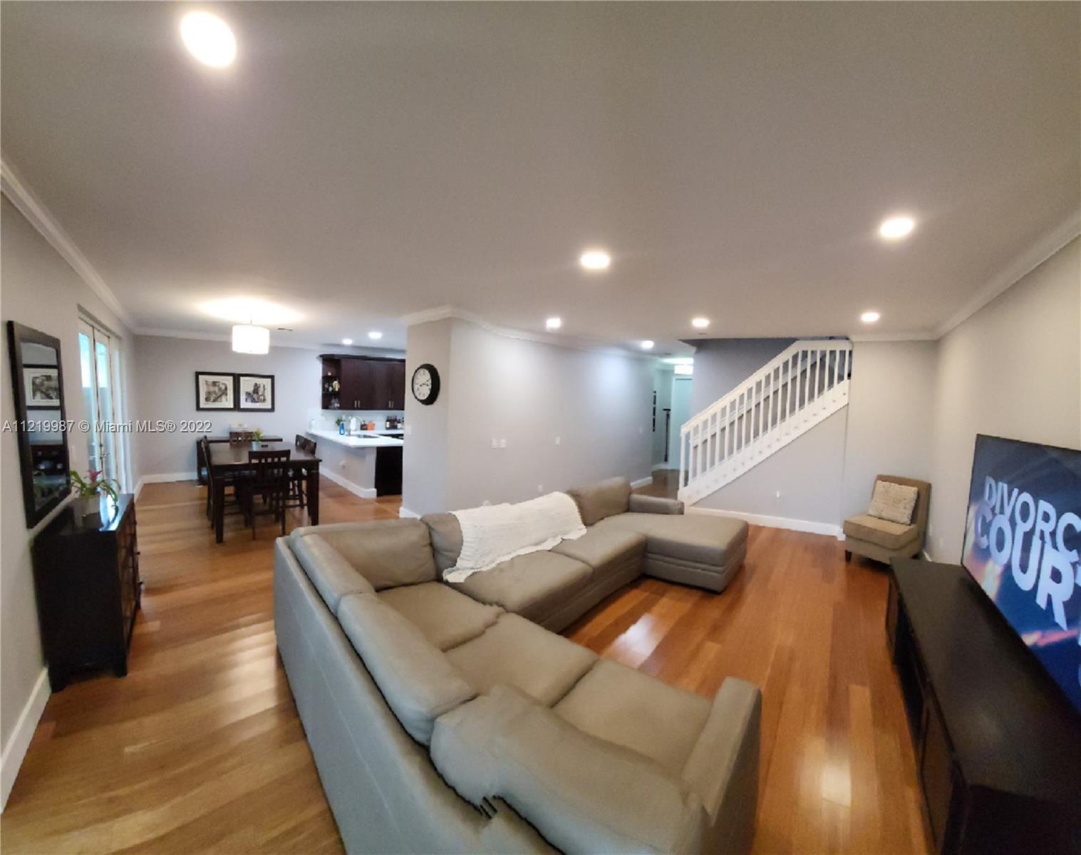 27282 Southwest 138th Path Homestead, FL 33032 - Photo 3 of 20 Gallery Image 3