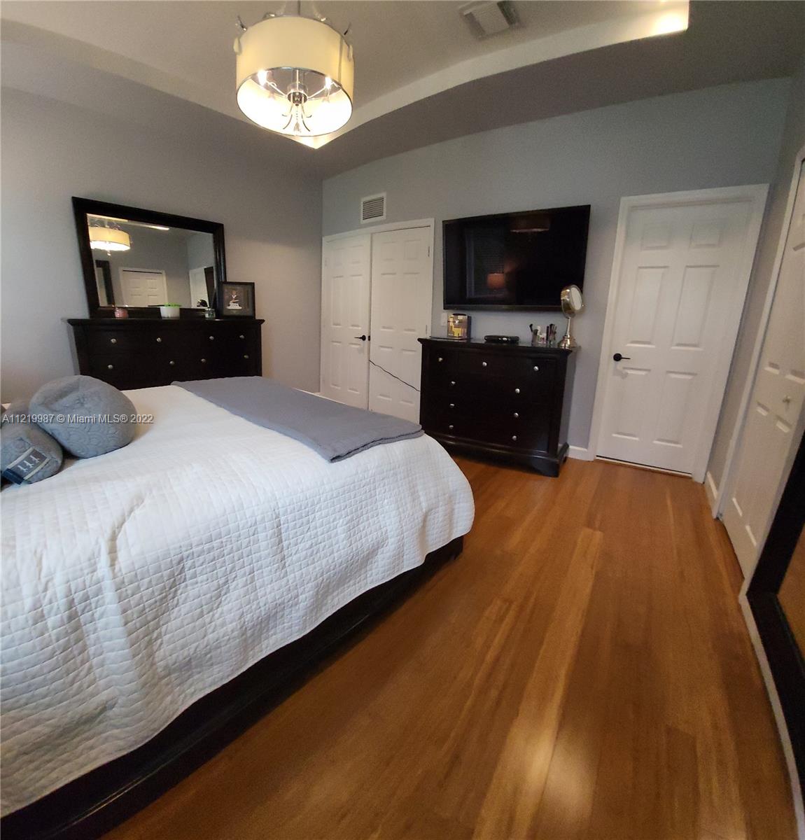 27282 Southwest 138th Path Homestead, FL 33032 - Photo 9 of 20 Gallery Image 9