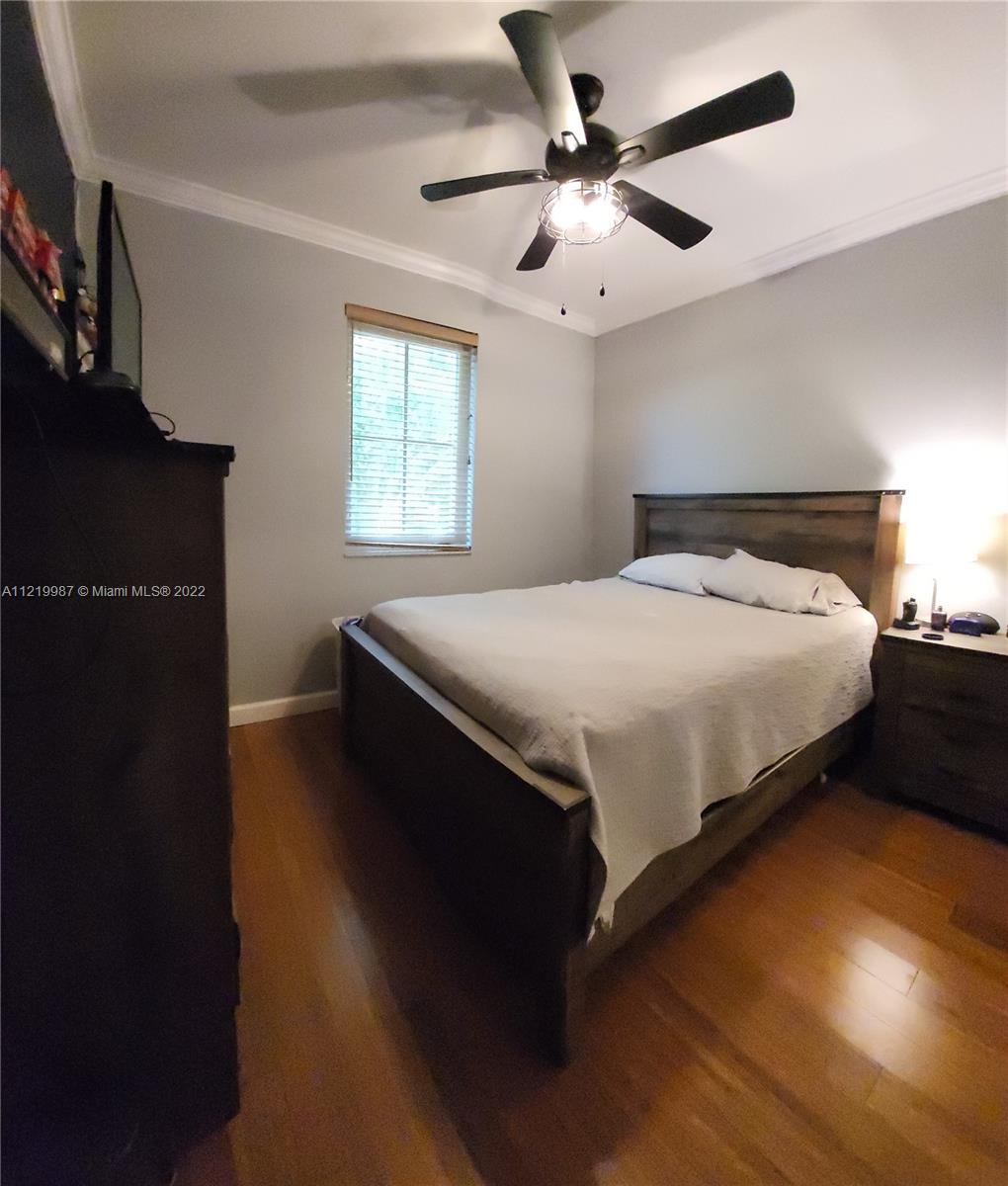 27282 Southwest 138th Path Homestead, FL 33032 - Photo 10 of 20 Gallery Image 10