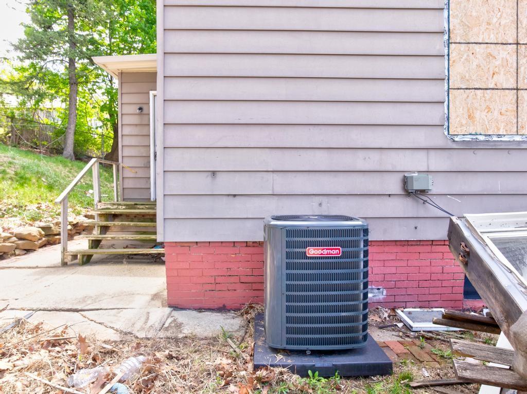 645 Virginia Avenue Rochester, PA 15074 - Photo 6 of 14 a front view of a house with a yard