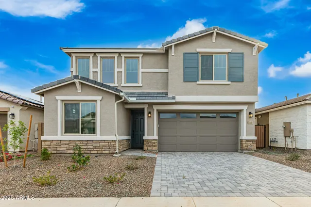 $561,995 | 5337 West Royal Palm Road, Glendale, AZ 85302