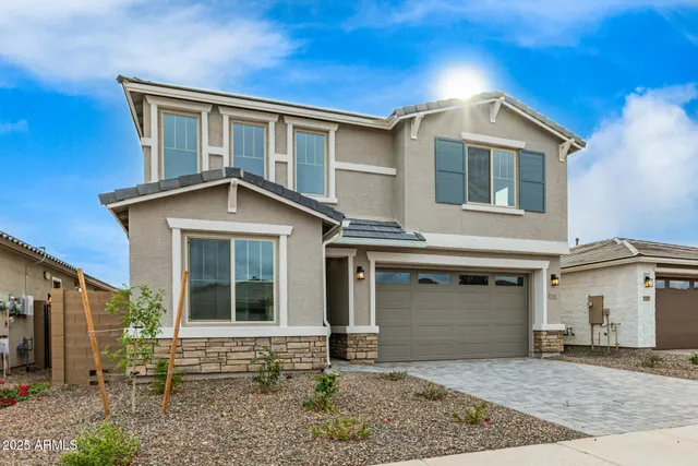 $561,995 | 5337 West Royal Palm Road, Glendale, AZ 85302