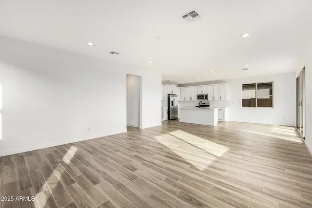 $561,995 | 5337 West Royal Palm Road, Glendale, AZ 85302