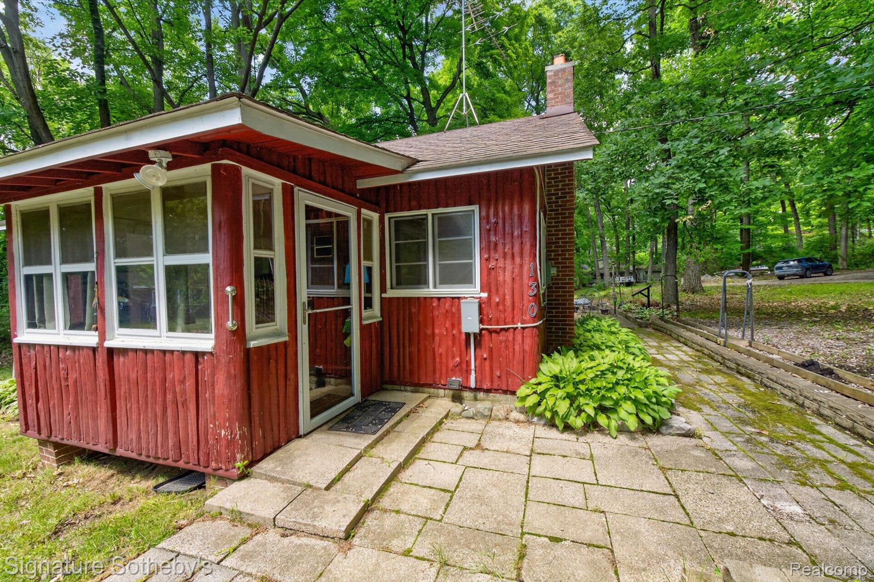 12200-130 Hadley Road Gregory, MI 48137 - Photo 42 of 55 07-12200-Hadley-Rd-Gregory-MI-48137-WindowStill.jpg