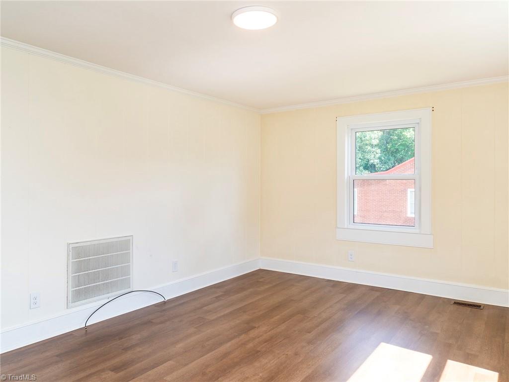 415 North First Street Mebane, NC 27302 - Photo 5 of 38