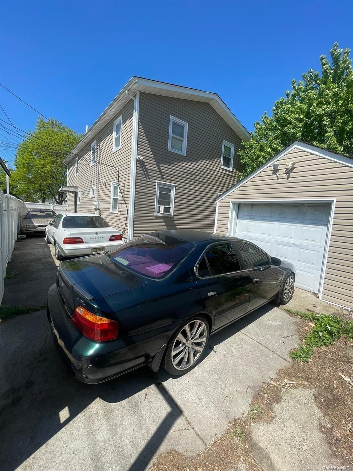 145-19 167th Street Queens, NY 11434 - Photo 5 of 9