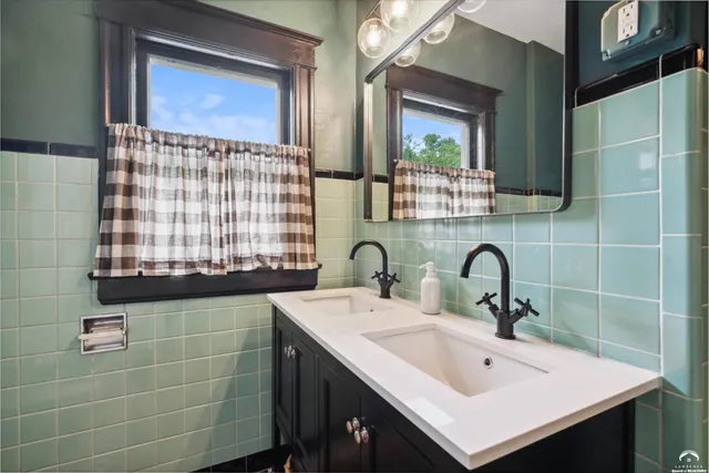 $550,000 | 2301 Massachusetts Street, Lawrence, KS 66046