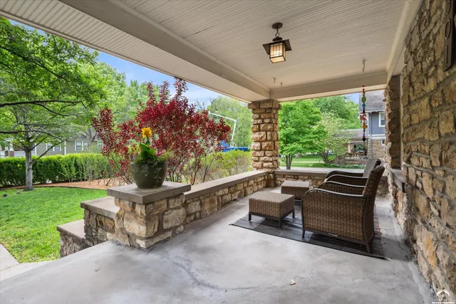 $550,000 | 2301 Massachusetts Street, Lawrence, KS 66046